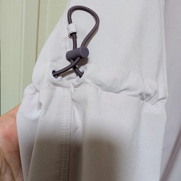 🌼Women's Athleta Stayfly Windbreaker - Picture 8 of 11